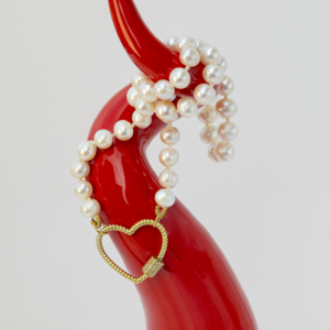 Freshwater pearl necklace with 9K gold carabiner locker