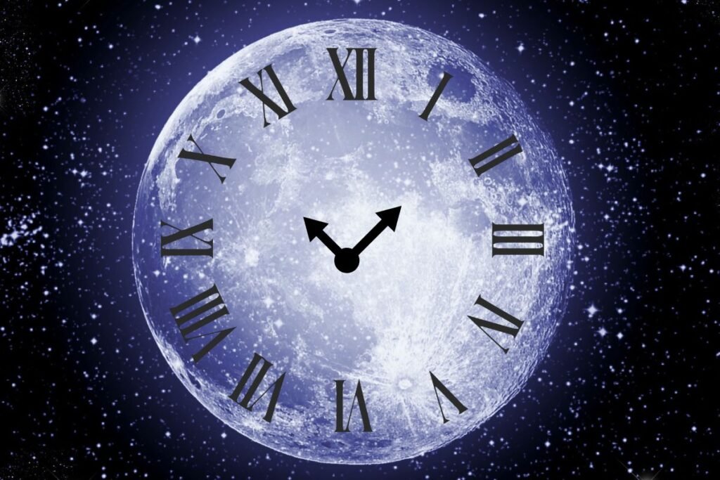 A watch frame in the moon.